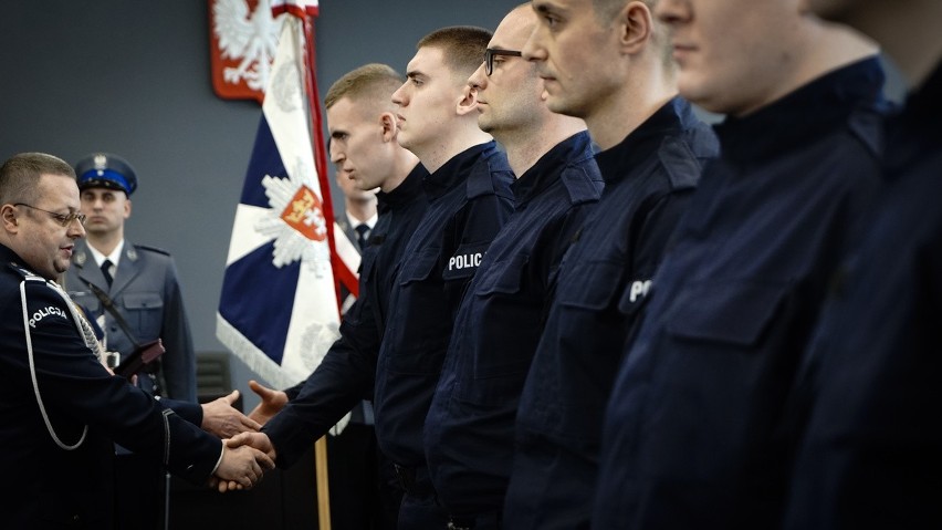 Ślubowanie 48 nowo przyjętych do służby pomorskich policjantów