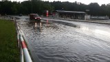 Burza w Rybniku. Woda zalała drogę przy stadionie [ZDJĘCIA]