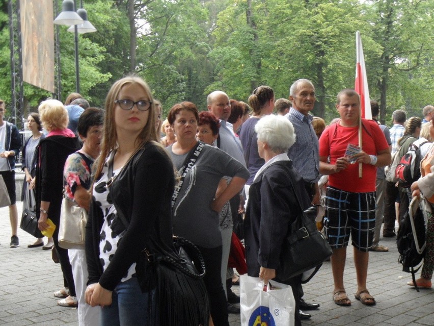 Częstochowa ŚDM 2016. Z każdą minutą przybywa pielgrzymów