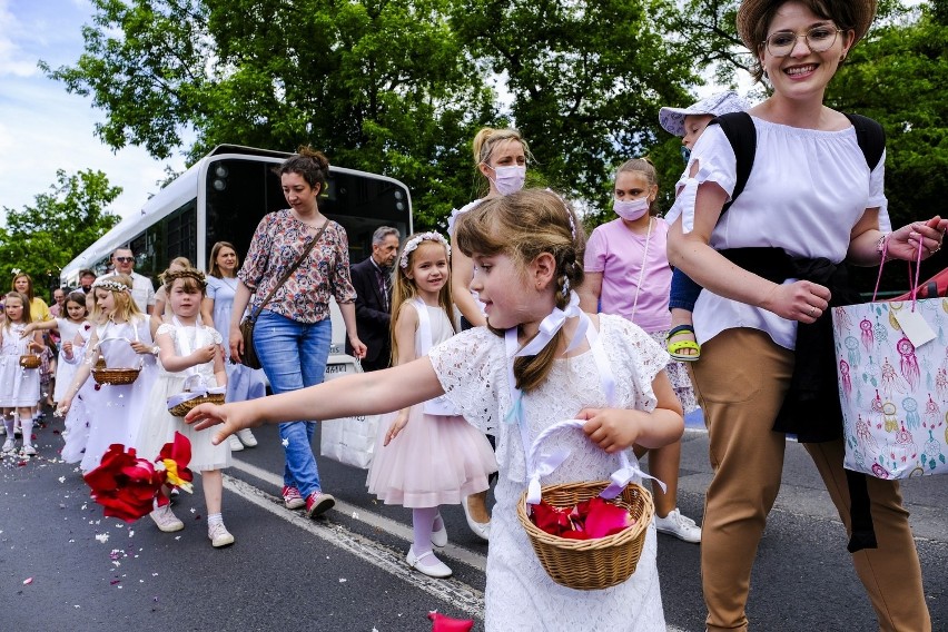 W Toruniu, podobnie jak w wielu miastach w Polsce, odbywają...