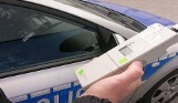 Kierowca skutera z gminy Radoszyce próbował przekupić policjantów. Odmówił badania alkomatem