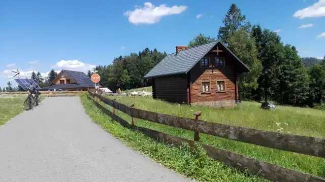 Zwardoń i okolice idealne na weekendowy wypoczynek.   Zobacz kolejne zdjęcia. Przesuwaj zdjęcia w prawo - naciśnij strzałkę lub przycisk NASTĘPNE 