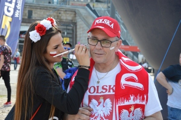 Na stadionie PGE Narodowym w Warszawie żużlowcy rywalizują w...