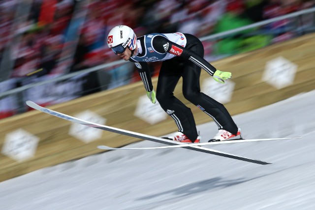 ZIMOWE IGRZYSKA OLIMPIJSKIE 2018: KONKURS NA NORMALNEJ SKOCZNI OGLĄDAJ ONLINE NA ŻYWO STREAM LIVE [WIDEO, FOTO]