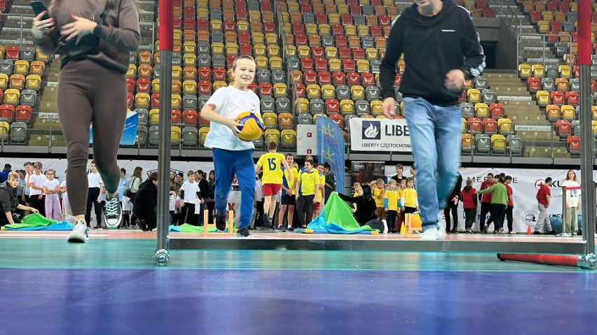 Olimpiada dla niepełnosprawnych w Częstochowie. Przełamywali...
