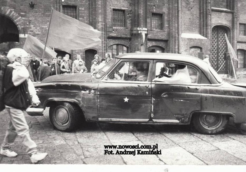 Zapraszamy na przejażdżkę po Toruniu sprzed lat i przegląd...