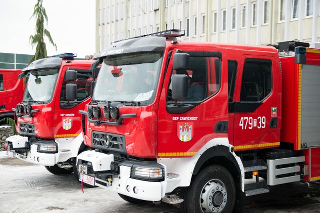 Nowe wozy dla straży pożarnych z gminy Zawichost. Więcej na kolejnych zdjęciach