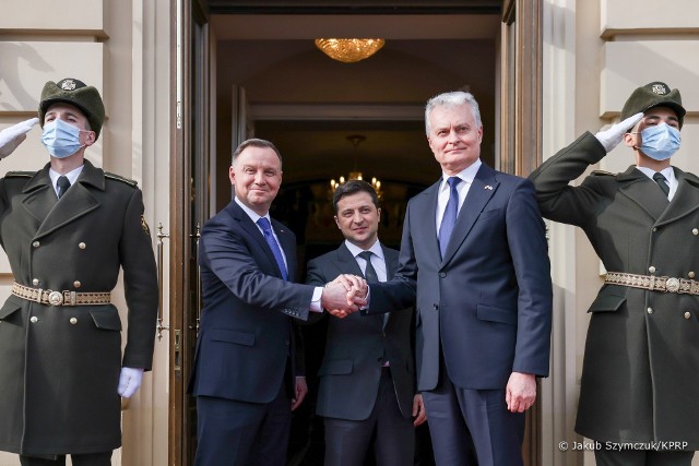 Prezydenci Polski Andrzej Duda i Litwy Gitanas Nausėda spotkali się w Kijowie z prezydentem Ukrainy Wołodymyrem Zełenskim