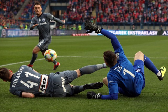 31.03.2019 krakow, mecz wisla krakow - legia warszawa, nz pawel stolarski, mateusz lis, iuri medeiros,fot. andrzej banas / polska press