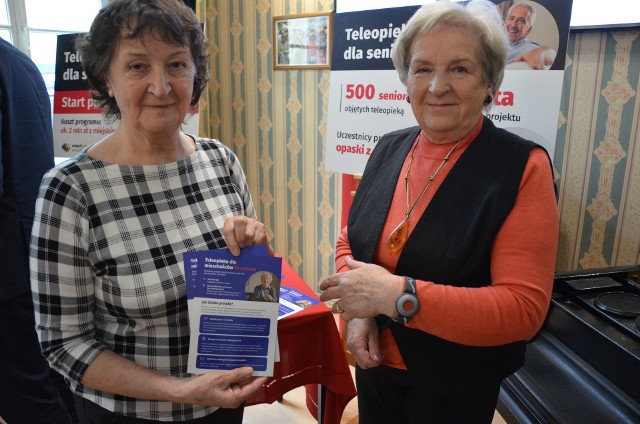 We Wrocławiu ruszył program teleopieki dla seniorów. W ramach niego wrocławscy seniorzy mogą składać wnioski o przyznanie sprzętu do zdalnej opieki. Do rozdania jest 500 opasek, które w razie potrzeby ułatwią otrzymanie pomocy.