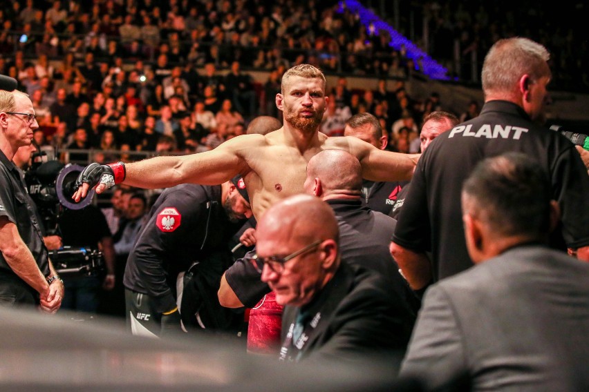 Jan Błachowicz królem UFC! WIDEO Zobaczcie najlepsze akcje z walki Księcia Cieszyna Błachowicz - Adesanya
