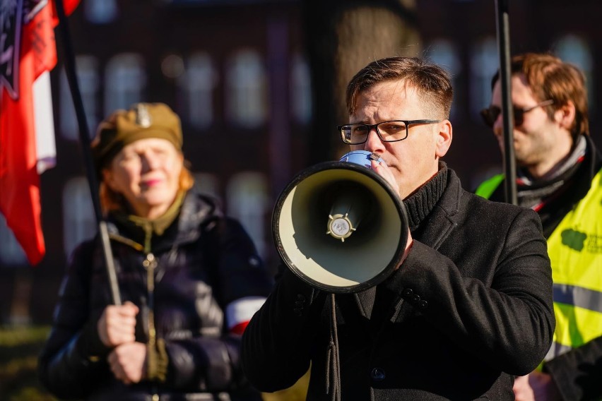 Marsz upamiętniający Żołnierzy Wyklętych przeszedł ulicami Gdańska. "Bóg, Honor i Ojczyzna" 27.02.2022 r.