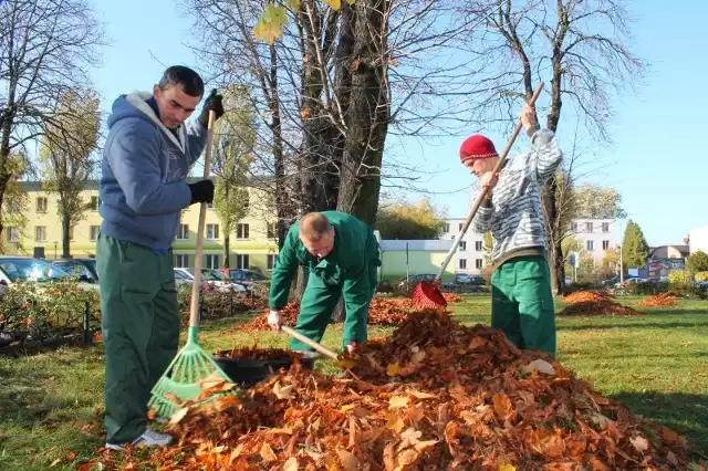 Więźniowie przychodzą do pracy co dziennie po 7 godz.