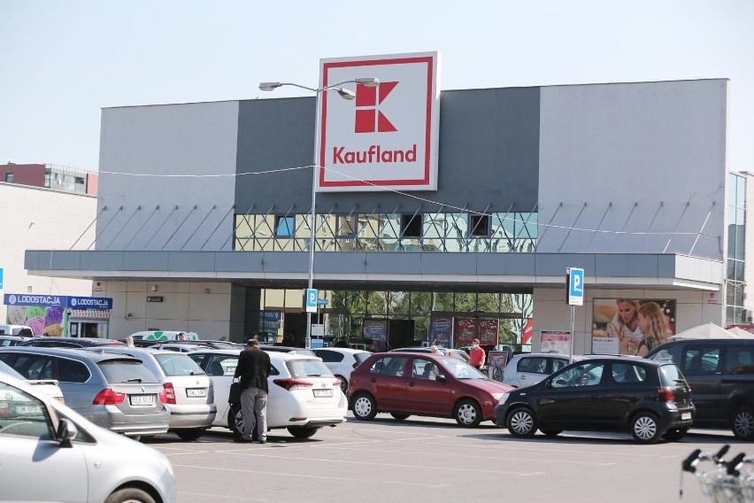 W całej Europie Kaufland posiada ponad 1450 sklepów i...