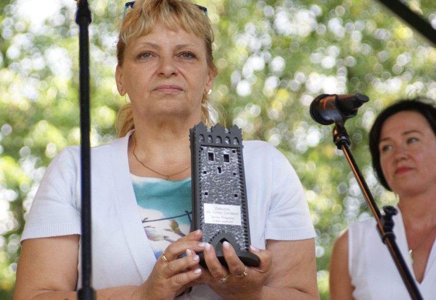 Dwie kobiety nagrodzone przez burmistrza Grodkowa