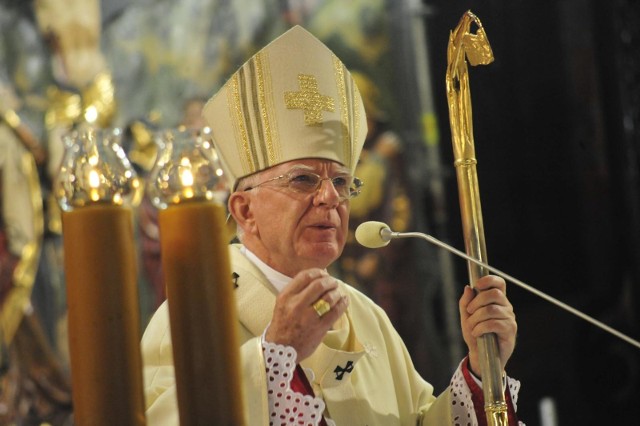 Arcybiskup Marek Jędraszewski rządzi w kurii twardą ręką