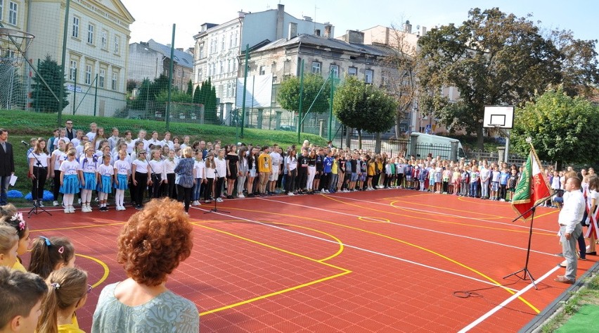 Gruntowna modernizacja boiska przy SP 11 w Przemyślu była...