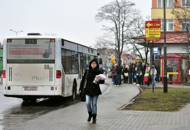 Kursy linii numer 11 Miejskiej Komunikacji Samochodowej w Tarnobrzegu będą odbywały się od drugiej połowy roku na komercyjnych zasadach. Co to oznacza? Choćby brak biletów ulgowych dla uczniów.