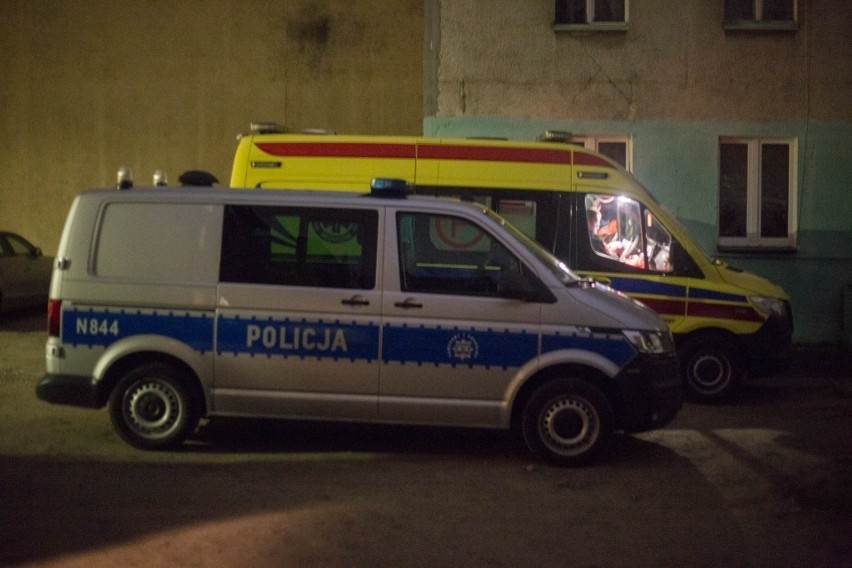 Tajemnicza śmierć kobiety w mieszkaniu przy ulicy Długosza w Słupsku