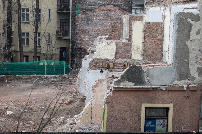 Kraków. Wyburzyli kamienicę przy ul. Librowszczyzny. Powstanie tam nowy budynek z garażem [ZDJĘCIA]