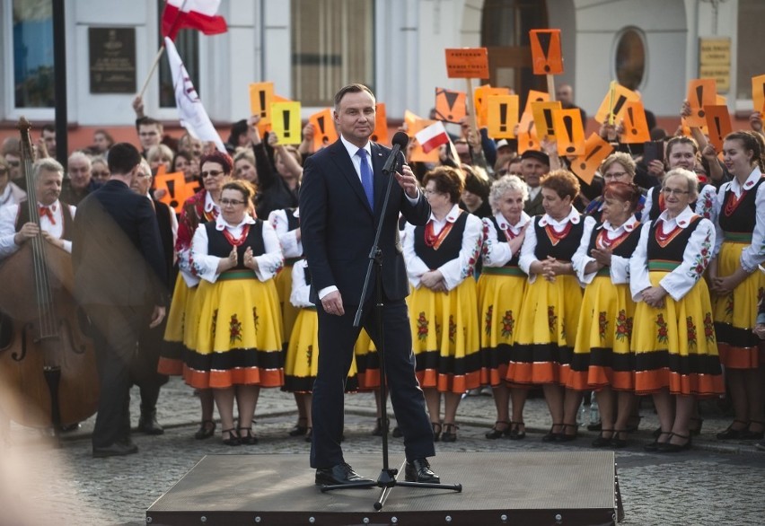 Po wizycie w Białogardzie, prezydent RP Andrzej Duda...