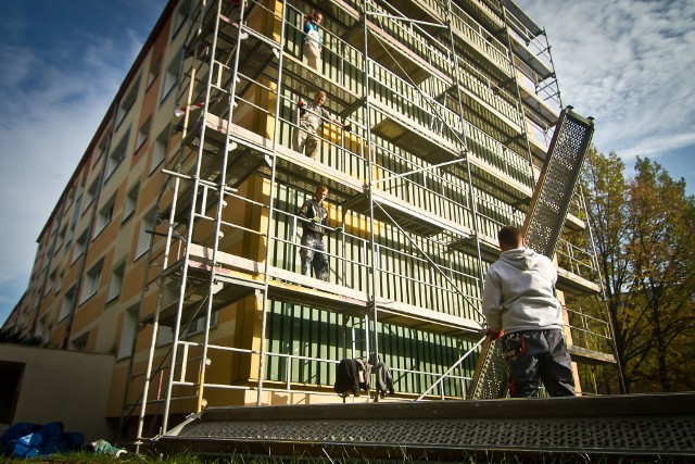 Ocieplone mieszkania to większy komfort i niższe rachunkiTam, gdzie termomodernizacja z różnych przyczyn nie jest możliwa, pozostaje docieplenie nieruchomości od wewnątrz.