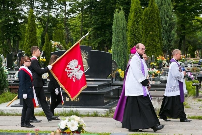 Wrocław: Pogrzeb ofiar rodzinnej tragedii na Hubach [ZDJĘCIA]