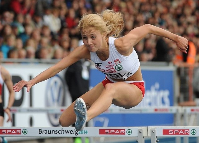 Karolina Kołeczek uzyskała świetny wynik eliminacji mistrzostw Polski w biegu na 100 metrów przez płotki.