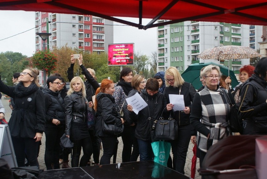 Kilkaset kobiet protestowało przeciwko zmianom w ustawie...