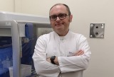 Profesor Artur Kowalik ze Świętokrzyskiego Centrum Onkologii w Kielcach w europarlamencie o sztucznej inteligencji w leczeniu raka 