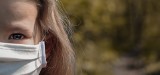 Koronawirus. Francja: Aby spowolnić roprzestrzenianie się wirusa uczniowie będą musieli nosić specjalne maseczki