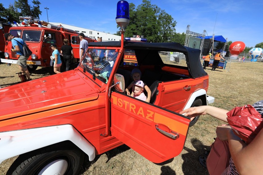 Spektakularne pokazy strażackie ratowników WOPR, straży...