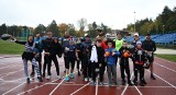 Wyjątkowy trening z elementami Halloween na stadionie lekkoatletycznym w Kielcach. Poprowadziła go Wioleta Jończyk, znana z programu Farma