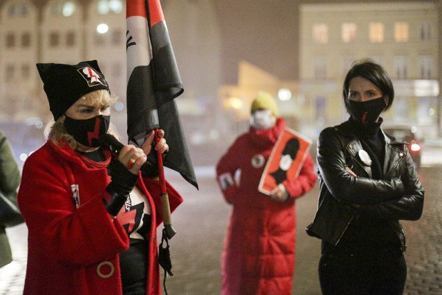 Nie odpuściliśmy, choć jest nas mniej - Strajk Kobiet w Słupsku