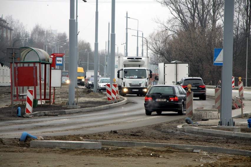 Przebudowa Krochmalnej z Diamentową. W końcu mniej kłopotów z przejazdem (ZDJĘCIA)