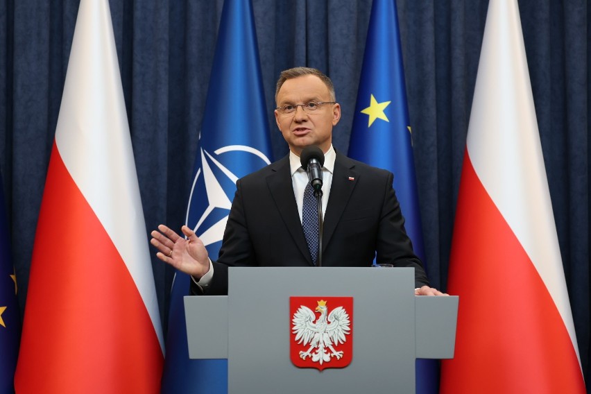 Andrzej Duda podsumuje konsultacje z liderami partii. Poznamy dziś nazwisko kandydata na premiera? Kiedy pierwsze posiedzenie Sejmu?