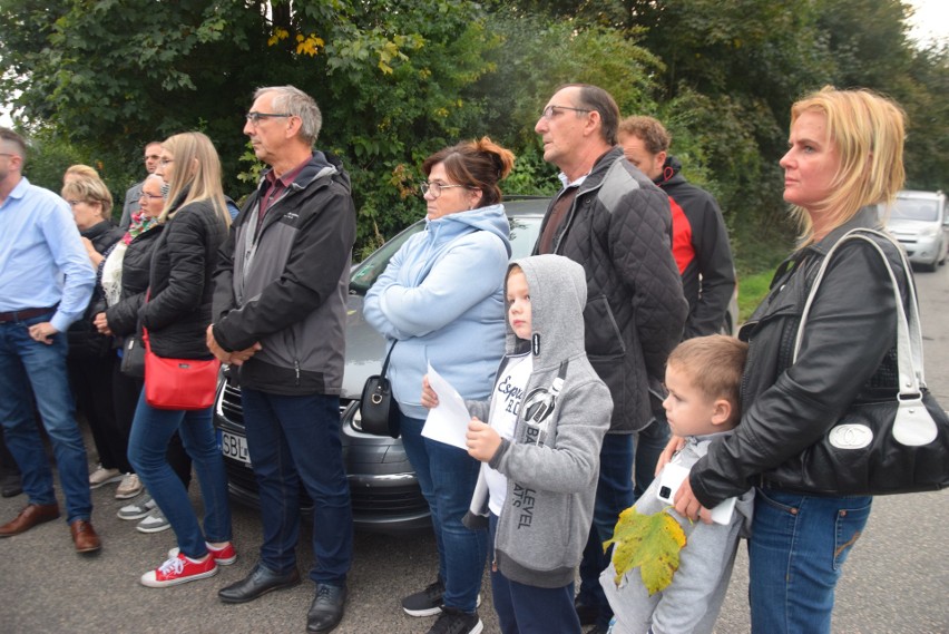 Protest mieszkańców Tychów i Bierunia przy ul. Lokalnej w...