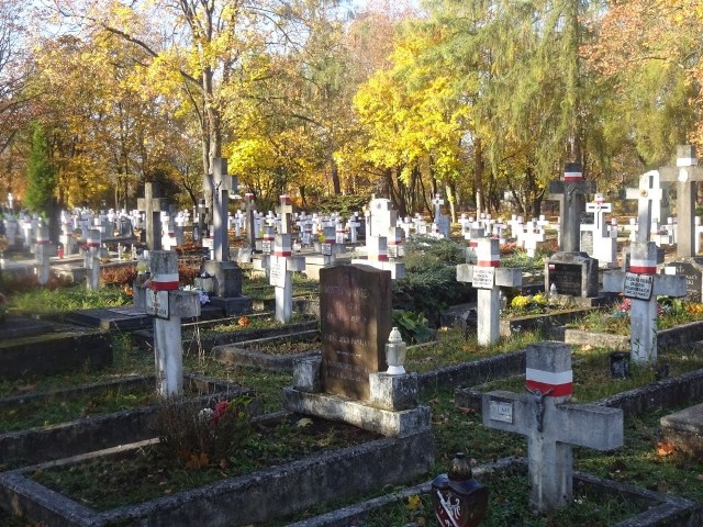 Cmentarz Partyzancki w Kielcach. Jego początki sięgają 1945 roku.