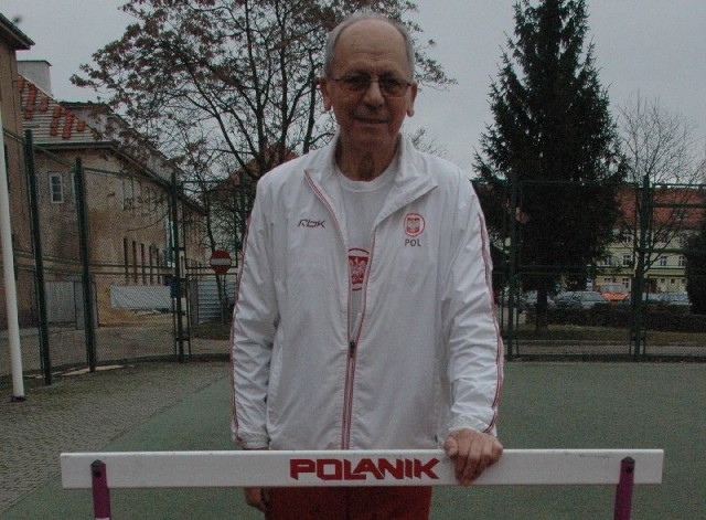 Zygmunt Walczak jako trener osiąga sukcesy nie tylko w lekkiej atletyce, lecz również w koszykówce. Jest bowiem odpowiedzialny za przygotowanie motoryczne zawodniczek z Gorzowa i reprezentacji Polski.