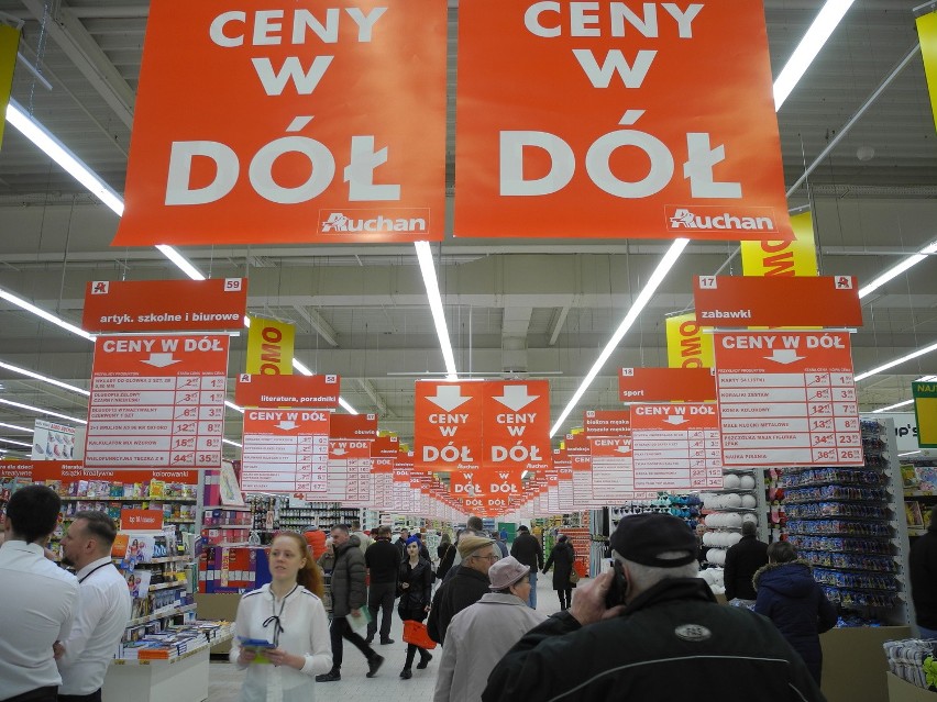 Pod Słupskiem otwarto hipermarket Auchan