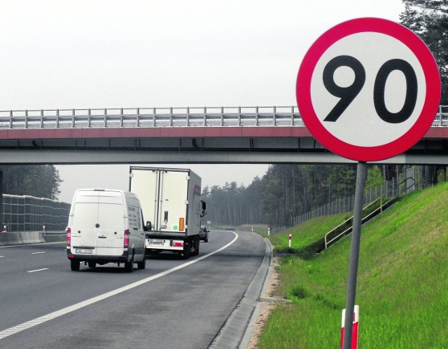 Ograniczenie prędkości do 90 kilometrów na godzinę na autostradzie to ewenement. Teraz jest szansa, że do Żor pojedziemy szybciej. Ograniczenie ma zniknąć pod koniec czerwca