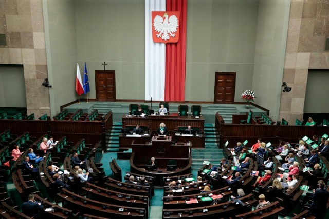W Sejmie odbyła się burzliwa dyskusja na temat obywatelskiego projektu „Legalna aborcja”