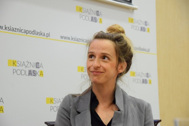 Agnieszka Pajączkowska promowała "Wędrowny zakłąd fotograficzny w lutym na festiwalu literackim "Autorzy i książki. Podlaskie podsumowanie"