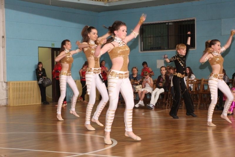 Turniej tańca w klubie "Jump"