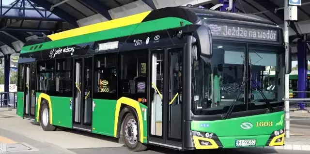 Autobus wodorowy Solaris Urbino 12 hydrogen - jeden z dwunastu już dostarczonych do poznańskiego MPK