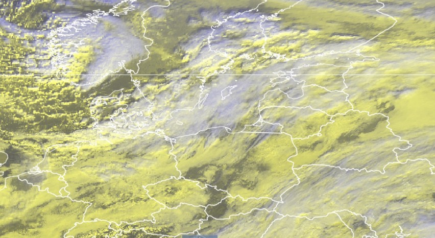 Układ chmur nad Europą (sobota, godz. 10 UTC)