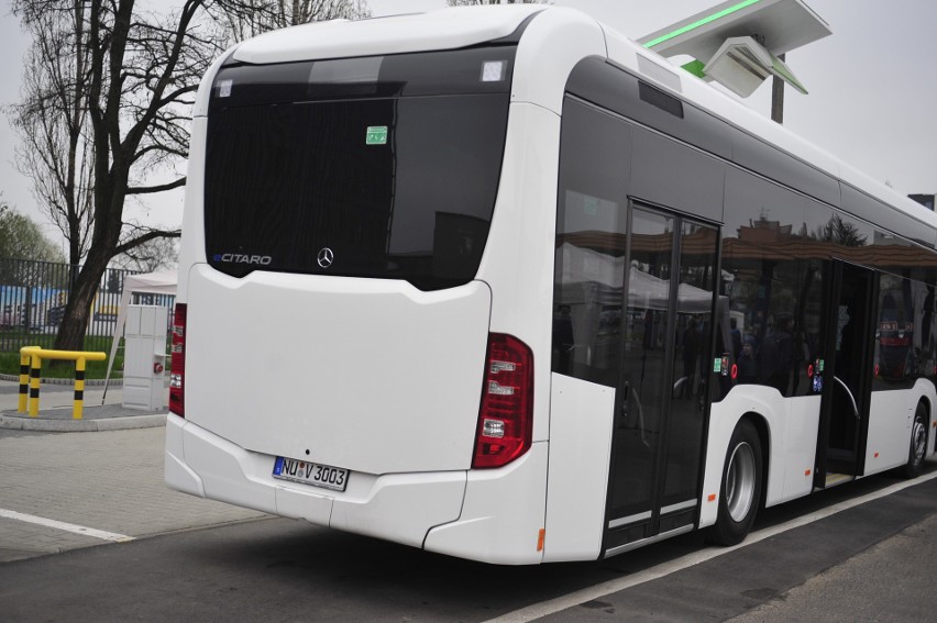 Kraków testuje nowy autobus elektryczny. Można go było zobaczyć na Woli Duchackiej [ZDJĘCIA]