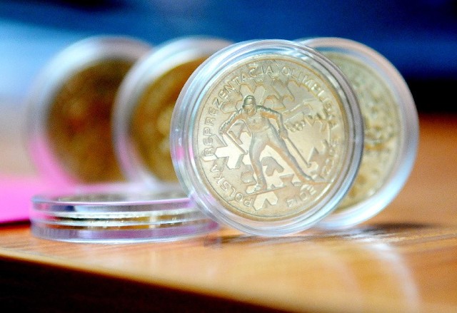 W naszym konkursie do wygrania jest 30 monet monet kolekcjonerskich NBP -  Polska Reprezentacja Olimpijska Soczi 2014 o nominale 2 zł