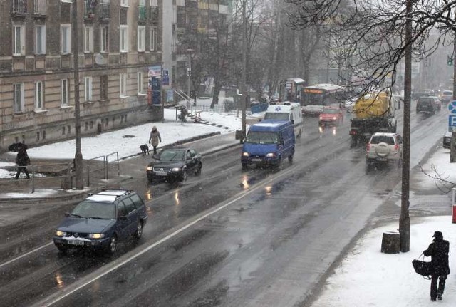 Tak wyglądała w środę rano ulica 25 Czerwca w Radomiu.