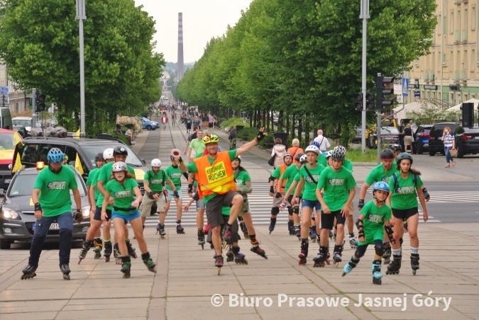 Pielgrzymi na rolkach wjechali na Jasną Górę. Do Częstochowy...